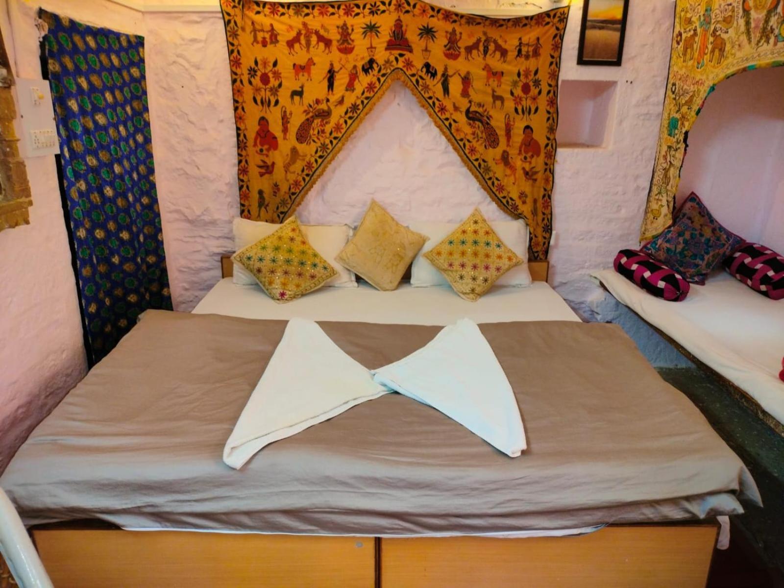 Shiva Guest House Джайсалмер Экстерьер фото