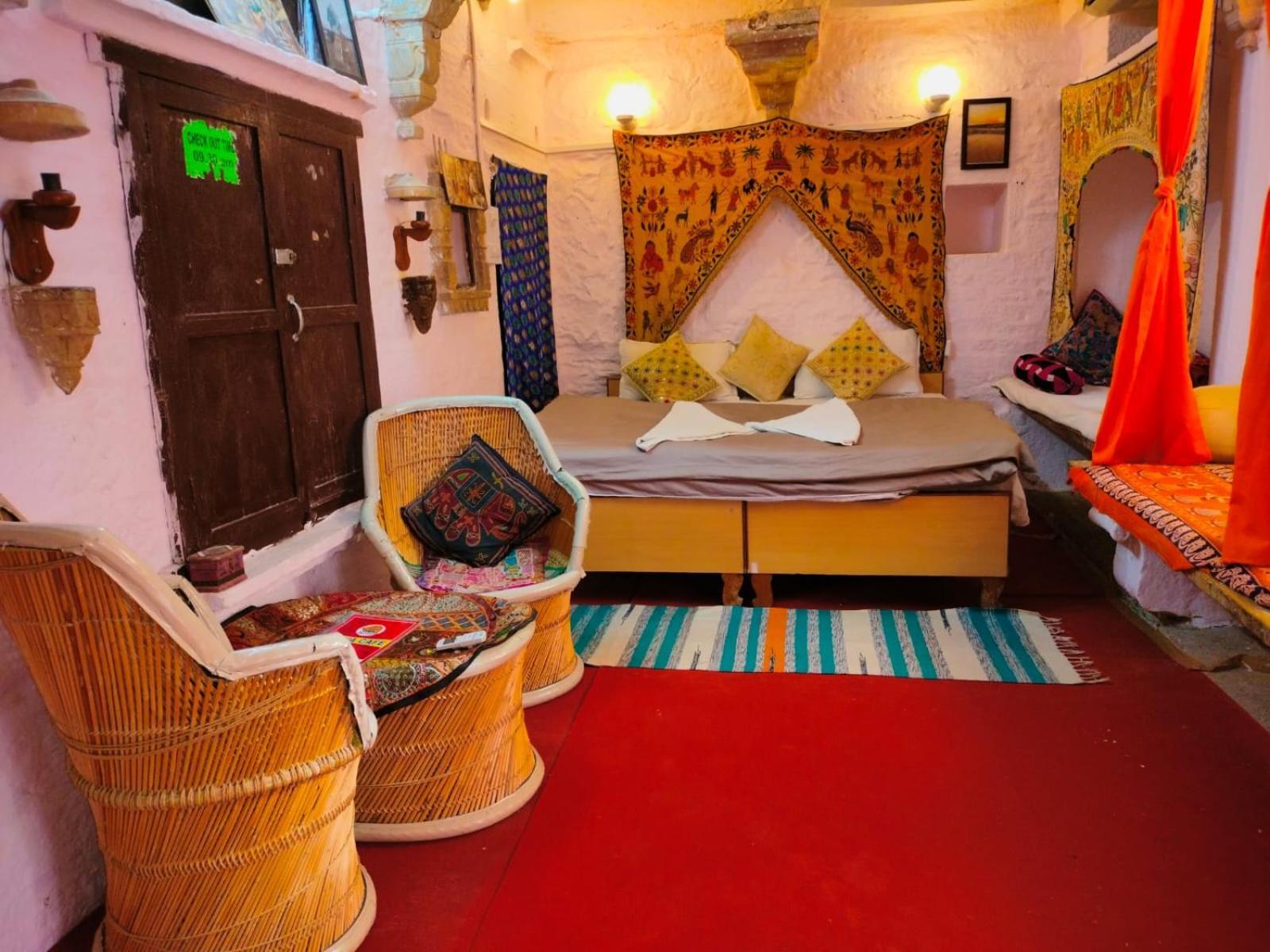 Shiva Guest House Джайсалмер Экстерьер фото