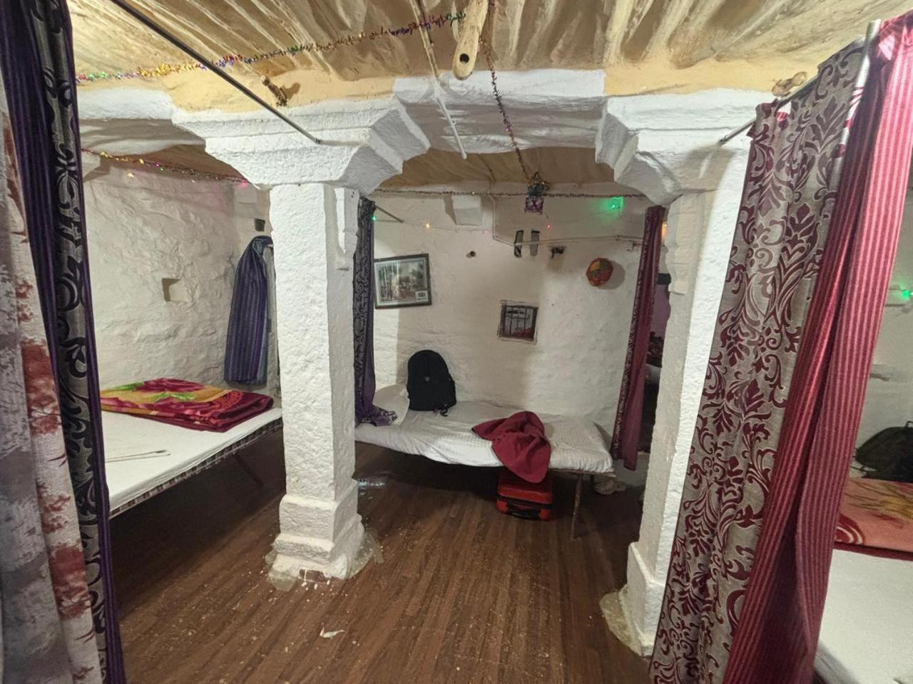 Shiva Guest House Джайсалмер Экстерьер фото